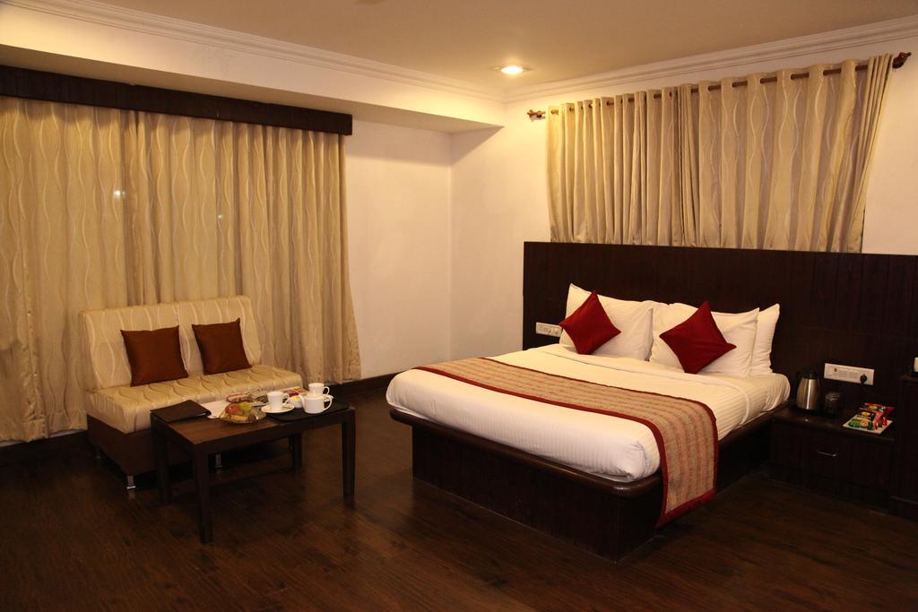 Hotel Shirdi Sai Wada Exterior foto