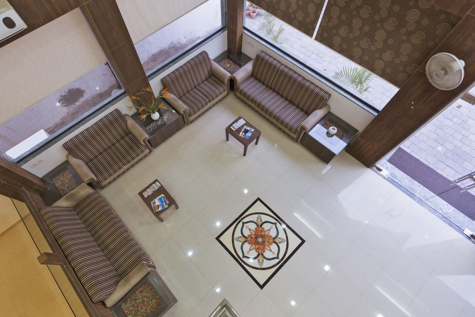 Hotel Shirdi Sai Wada Exterior foto